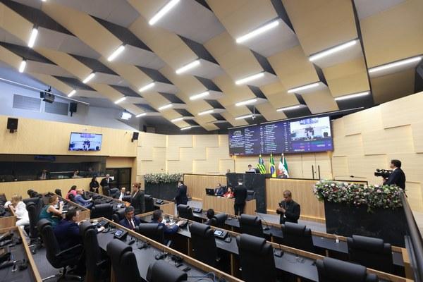 Deputados aprovam reajustes salariais dos servidores do três Poderes, do TCE e do MPPI