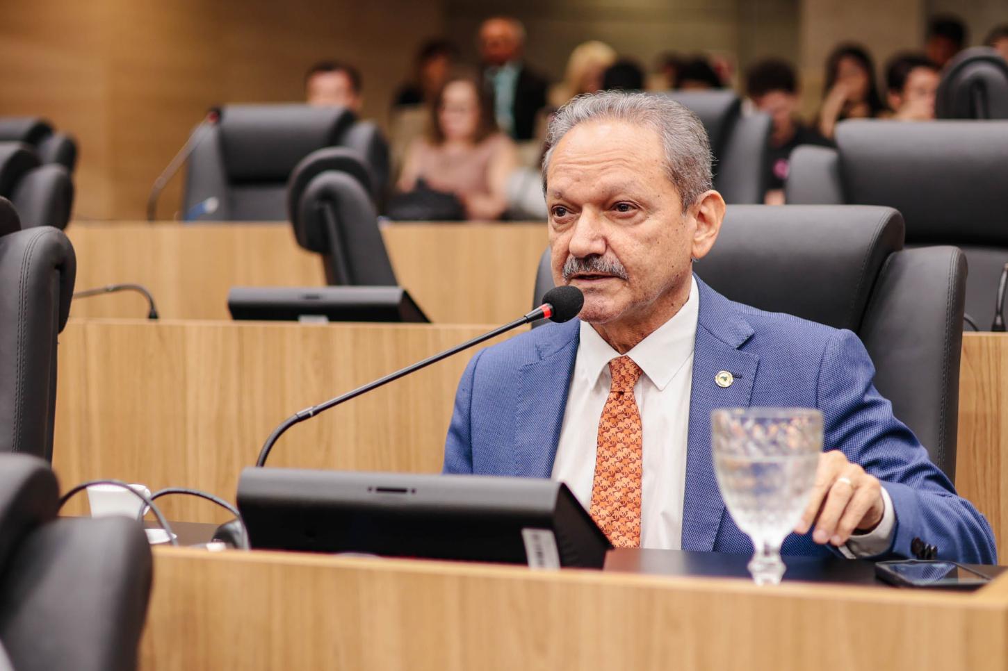 Deputado lembra os 69 anos de emancipação política de Capitão de Campos