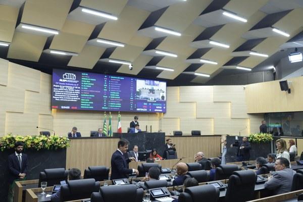 Deputada Elisângela propõe a criação do programa Parlamento Mulher