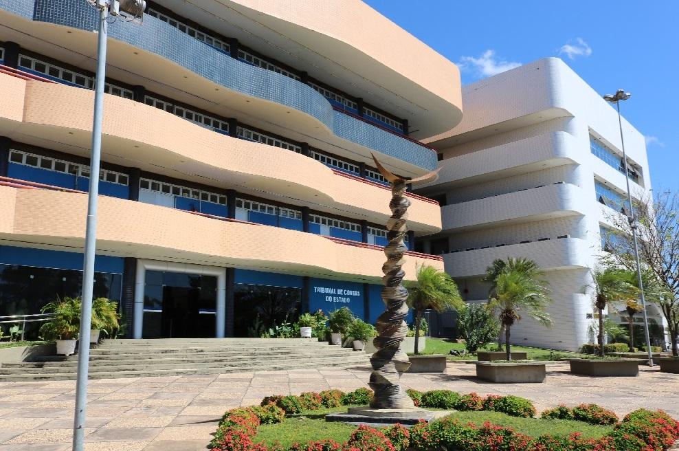 Gestores debatem políticas públicas, reforma tributária, transparência na administração municipal