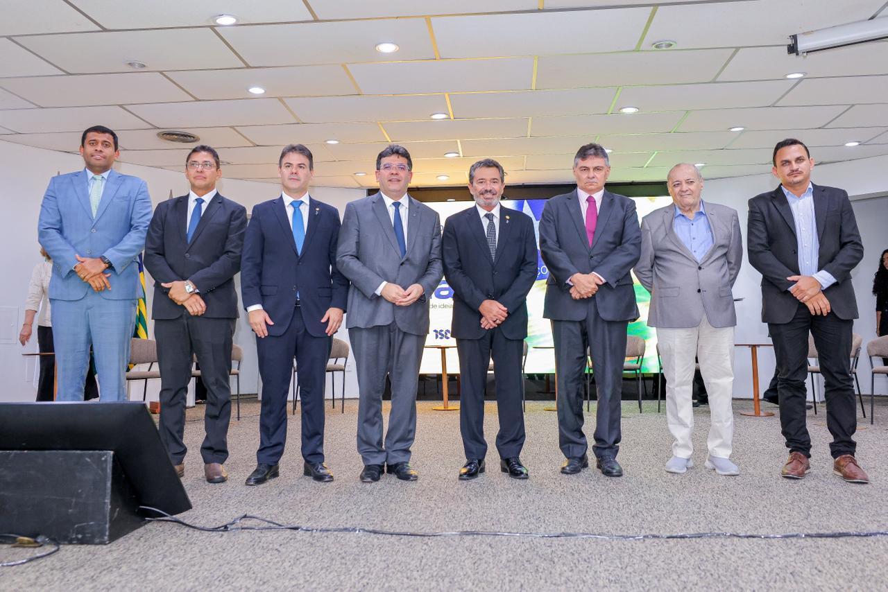 Governador destaca o papel orientador dos órgãos de controle para a gestão municipal