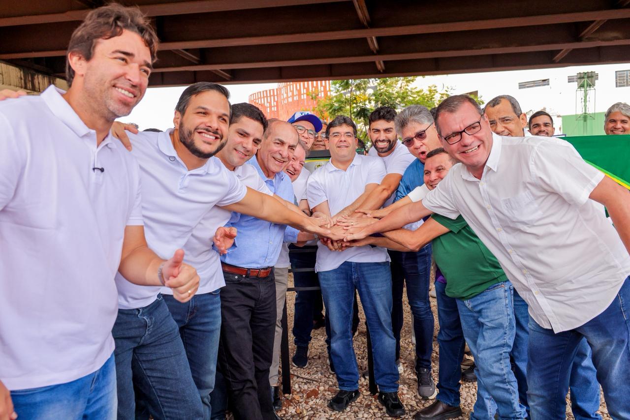 Governador Rafael Fonteles entrega reforma do viaduto da Miguel Rosa