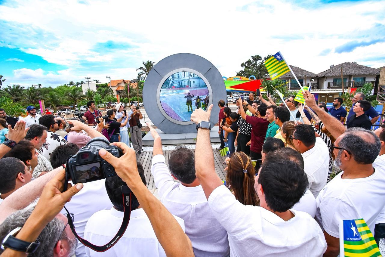 Governador Rafael Fonteles inaugura portal interativo de Barra Grande