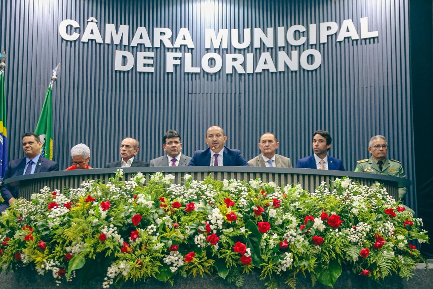 Governador Rafael Fonteles recebe título de cidadão Florianense naCâmara