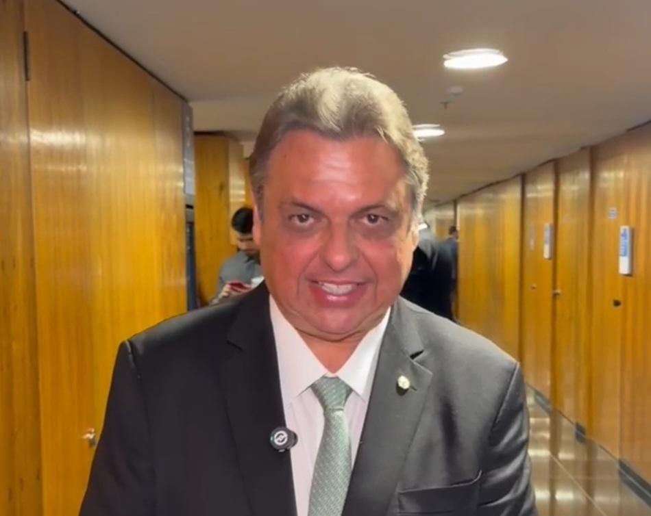 Deputado Júlio Arcoverde quer fiscalização atuação da Águas do Piauí
