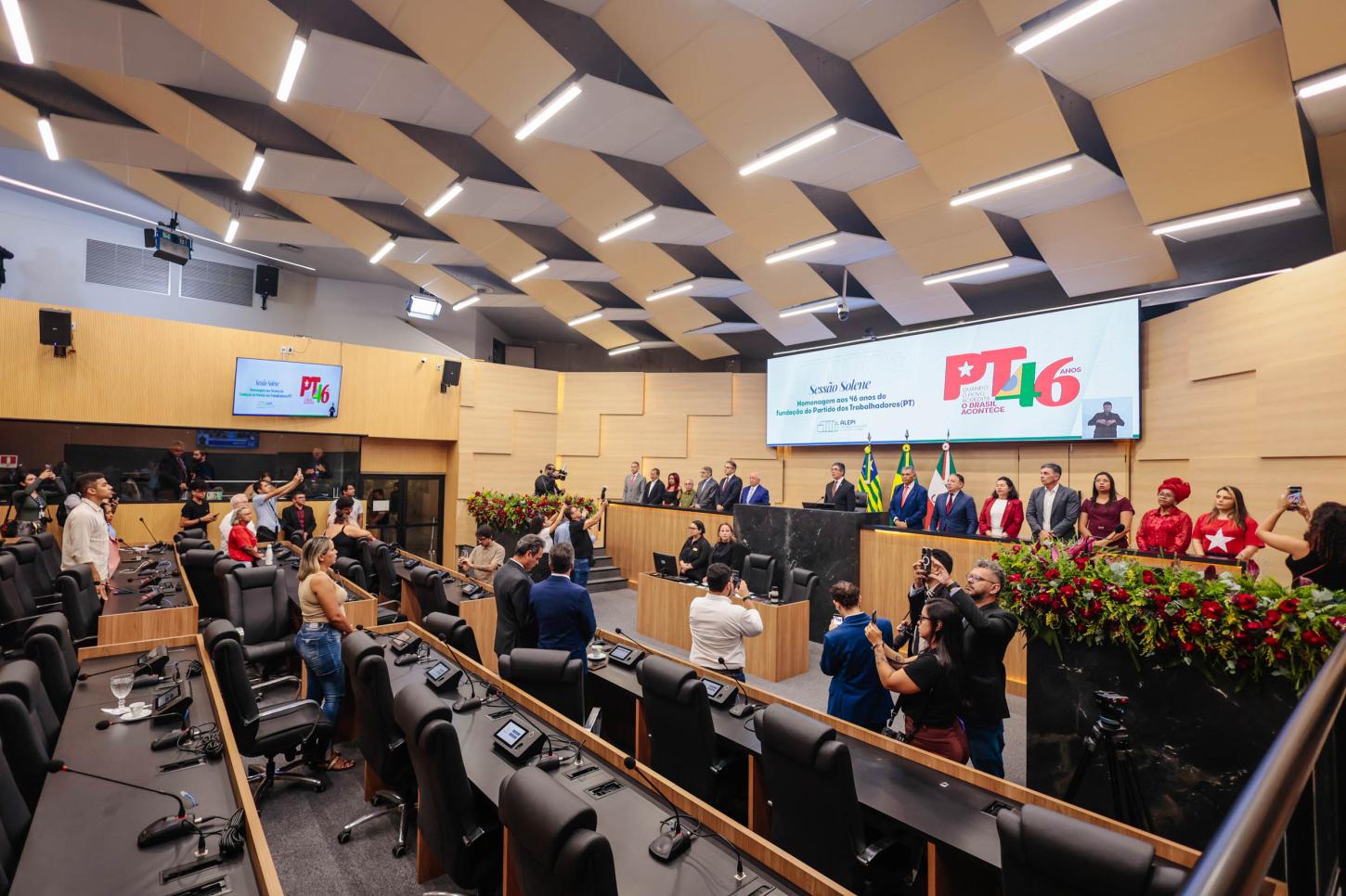 Sessão sonele lembra os 46 anos de fundação do Partido dos Trabalhadores