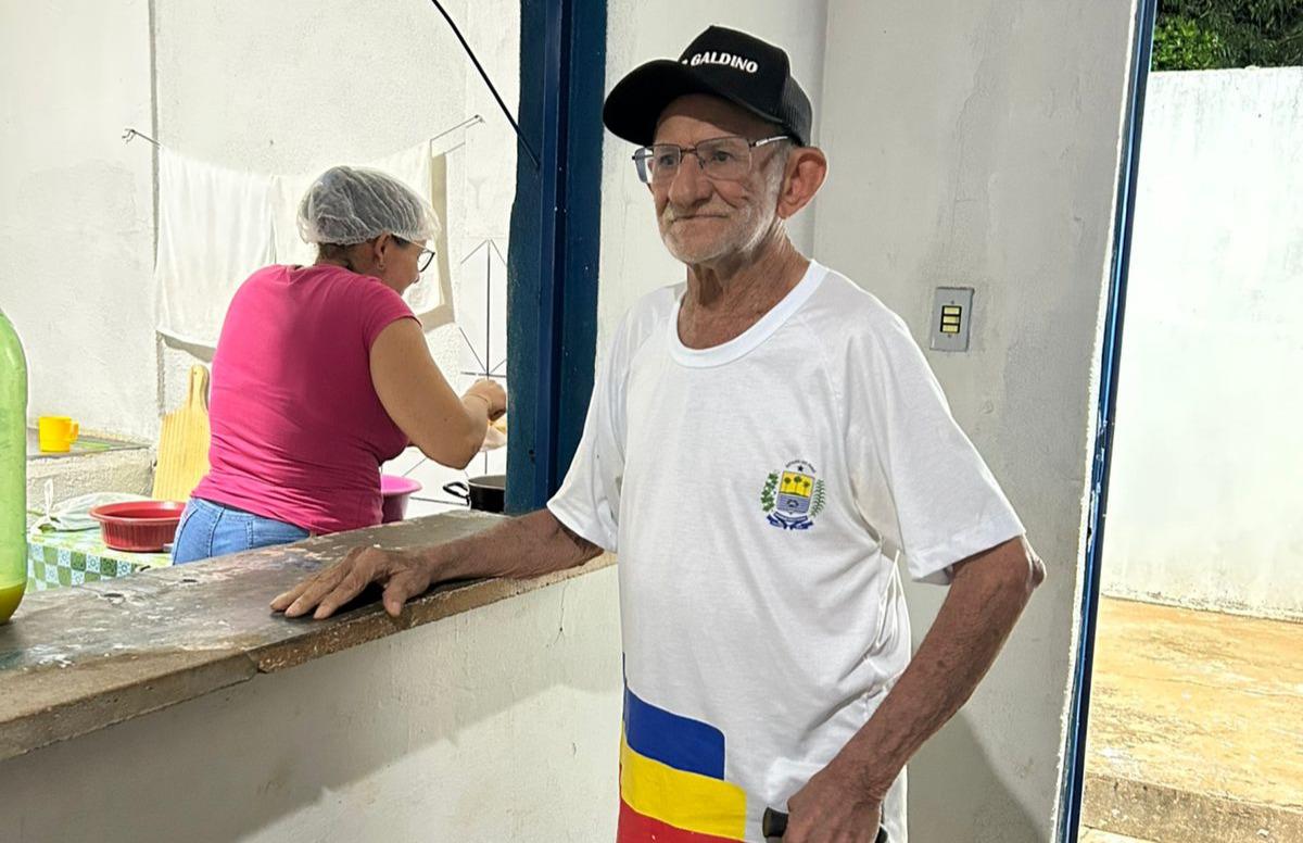 Alunos do Alfabetiza Piauí aprende a ler aos 91 anos em Bocaina