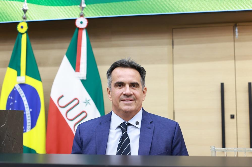 Ciro Nogueira beneficia população de Lagoa do Sítio com entrega de van para a Saúde
