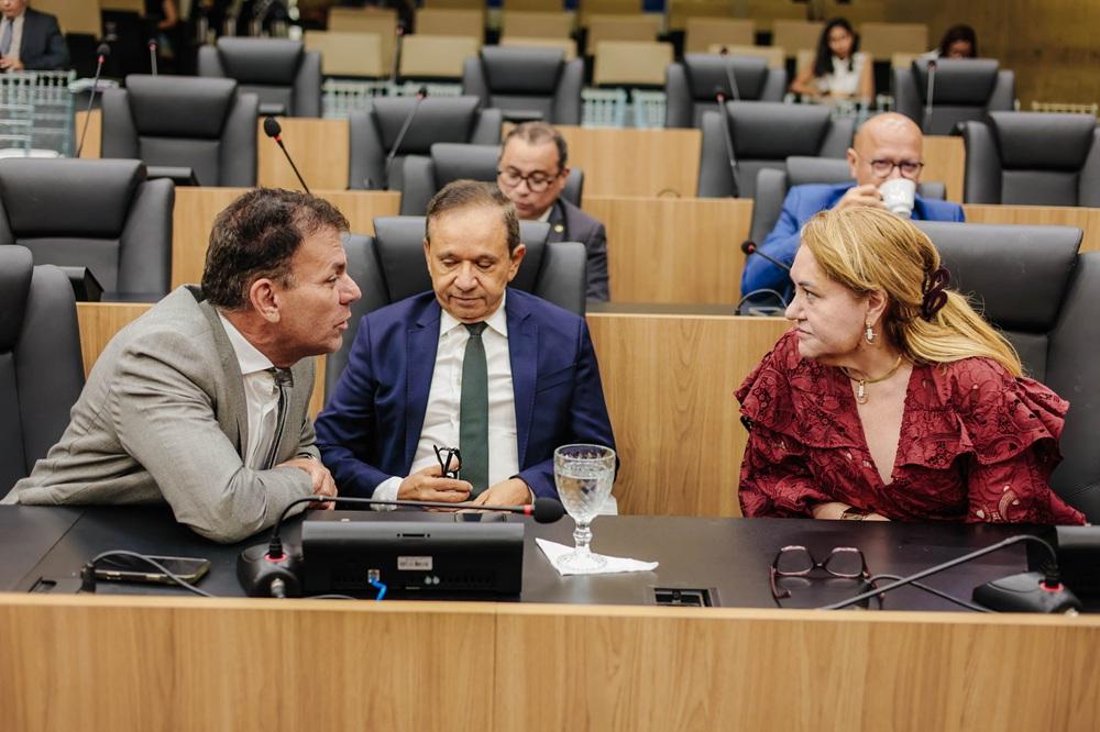 Deputado Carlos Augusto repercute promoção de policiais penais