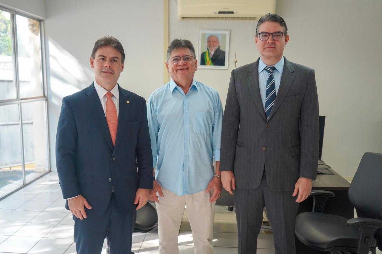 Deputado Severo Eulálio negocia com o DNIT soluções para mobilidade urbana em Picos