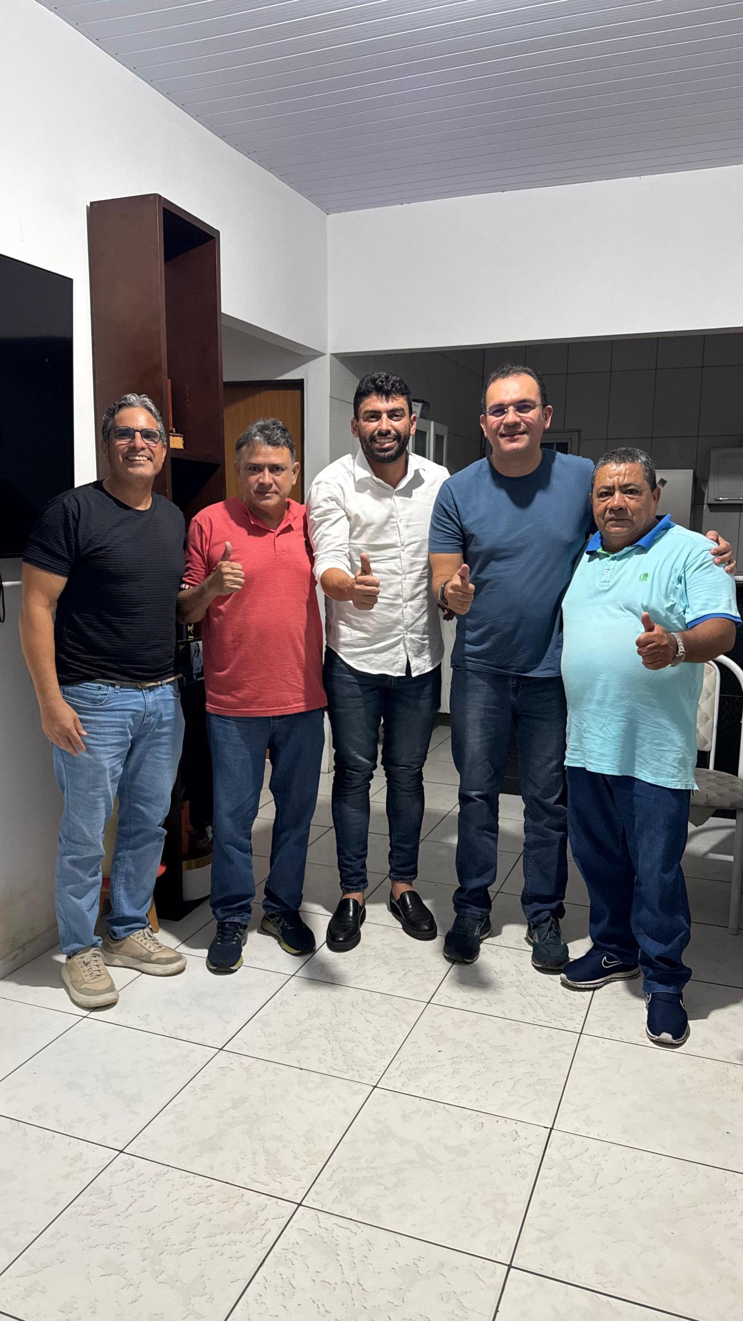 Ex-vereador Vinício Ferreira apoia Draga Alana para Assembleia Legislativa