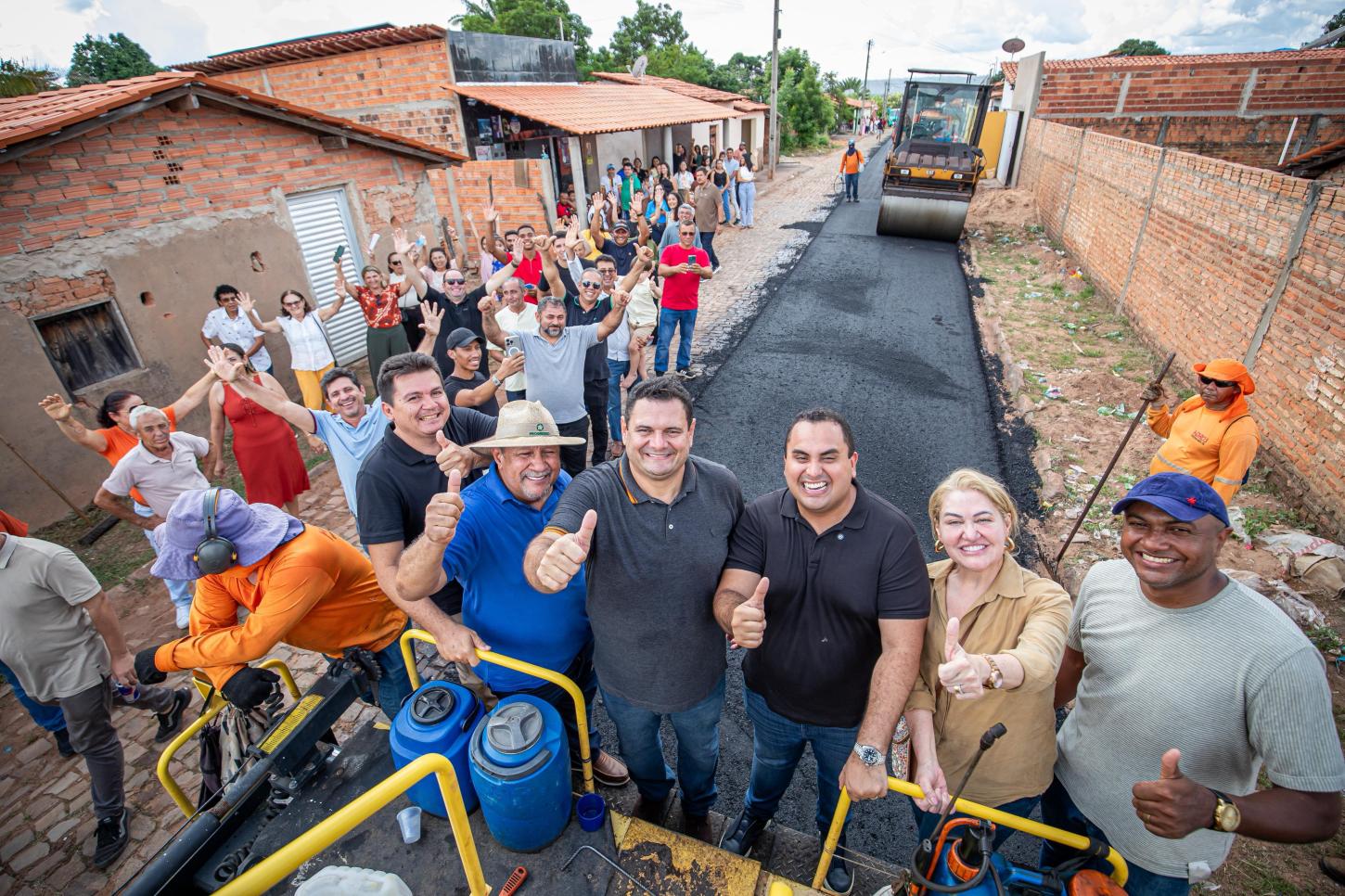 Georgiano Neto e Simone Pereira anunciam início de obra da Praça de Eventos em Bertolínia