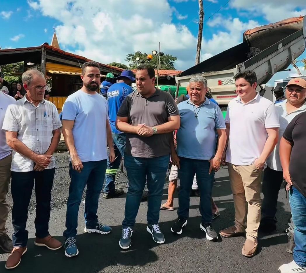 Georgiano Neto vistoria asfaltamento em Regeneração