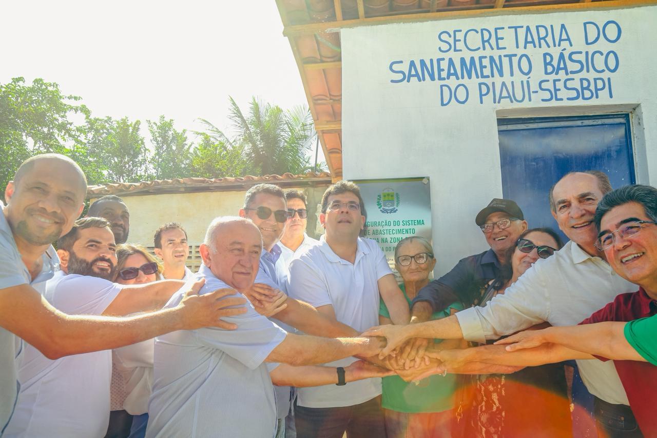 Governador inaugura sistema de abastecimento de água em Betânia do Piauí