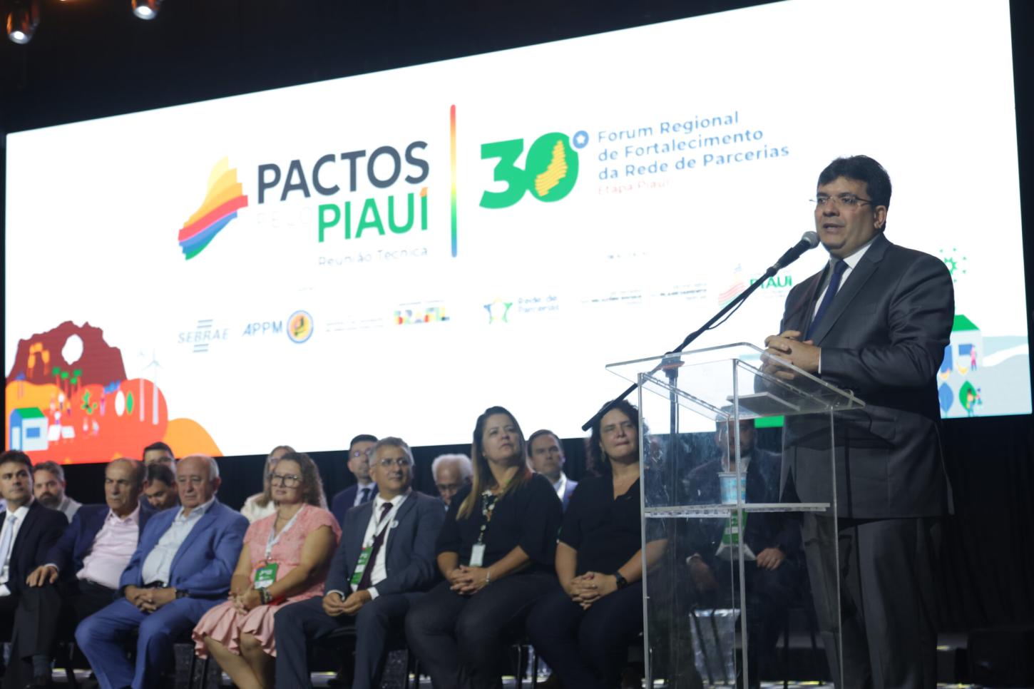 Governo reúne prefeitos para apresentar resultados do Pactos pelo Piauí