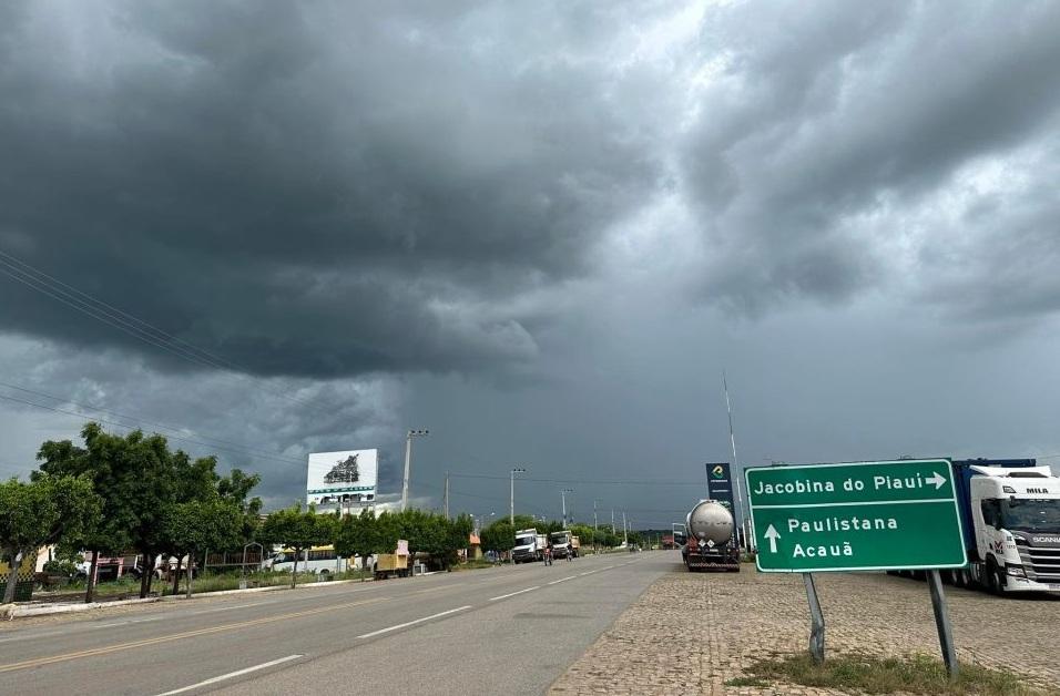 Inmet alerta para chuvas intensas em estados do Nordeste e Norte