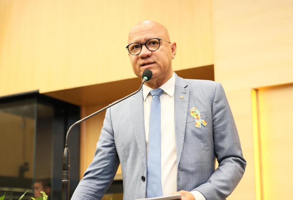 Mães e professores denunciam falta de estrutura para autistas em escolas no Piauí