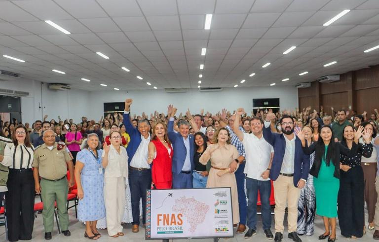 Ministro participa de capacitação sobre Fundo Nacional da Assistência Social