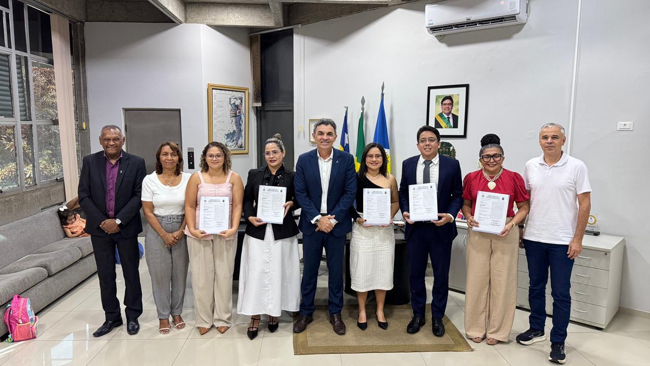 Novos professores tomam posse e vão reforçar ensino na Uespi