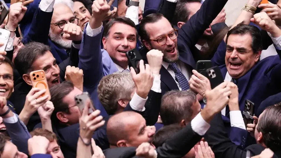 Congresso Nacional mostra que o crime compensa