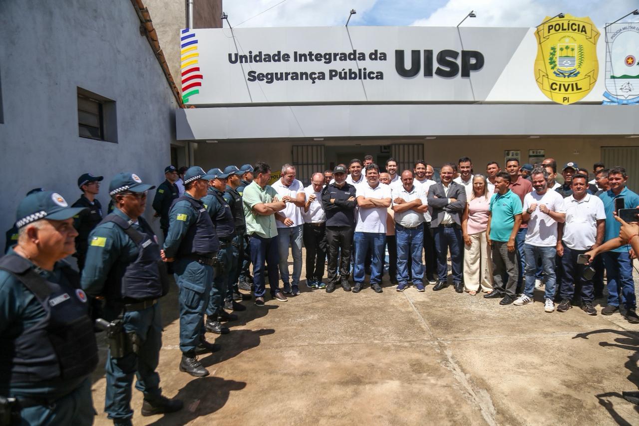 Rafael Fonteles entrega reforma de unidade integrada de segurança em Batalha