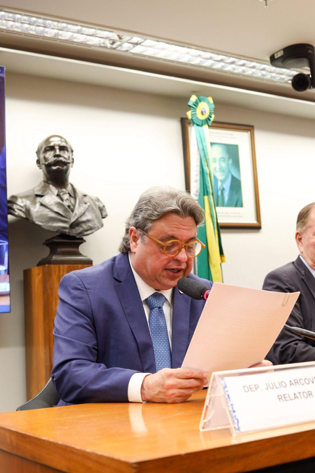 Deputado propõe urgência na votação da aposentadoria especial para agentes de saúde