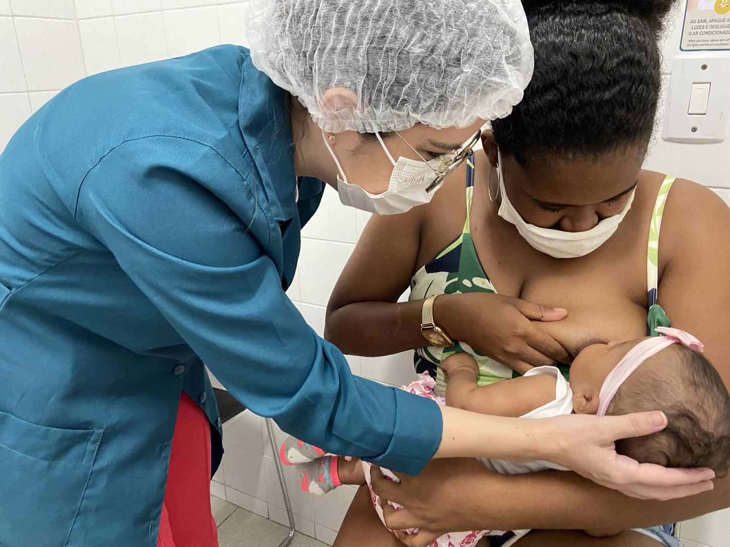 FMS realiza ação em alusão ao Dia Mundial e Nacional de Doação de Leite Humano