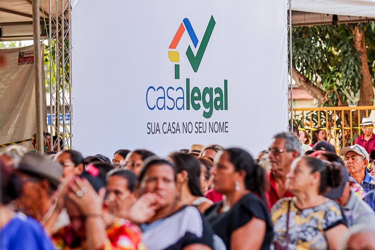Governo do Piauí entrega mais de mil registros de imóveis via Casa Legal
