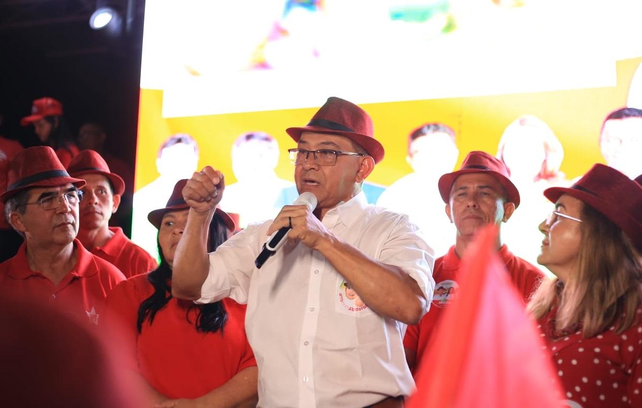 Justiça julga improcedente ação que pedia cassação de prefeito de São João do Arraial