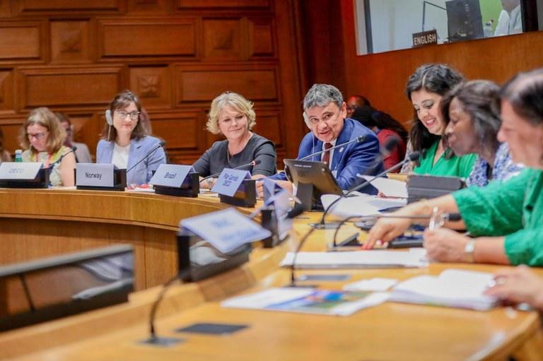 Ministro Wellington Dias participa da abertura da conferência da OCDE em Paris