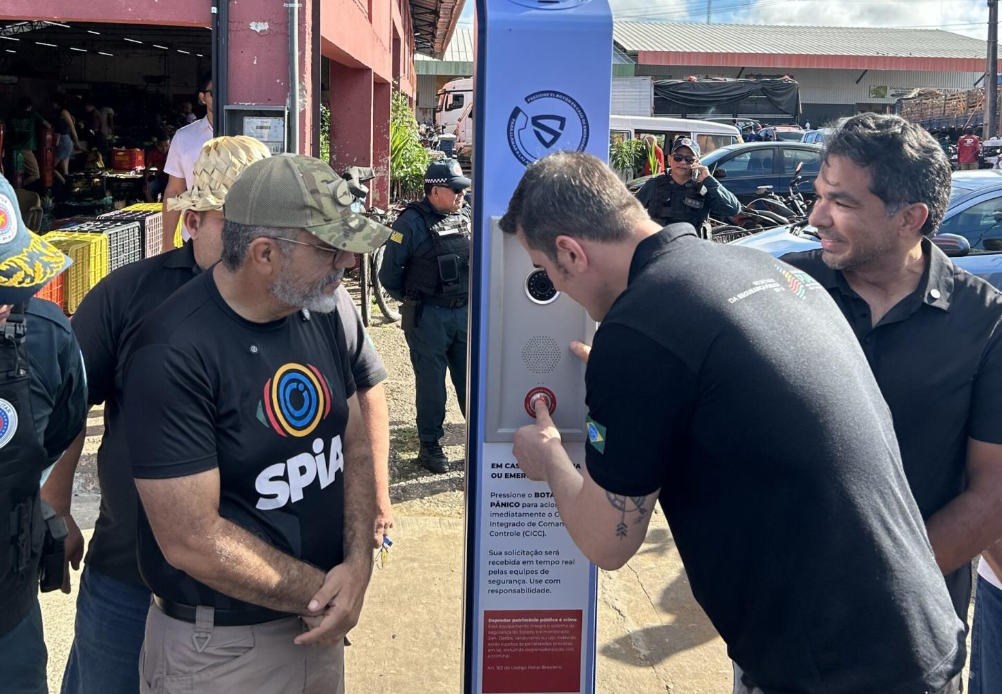 Nova Ceasa recebe totem inteligente com botão de emergência do SPiA
