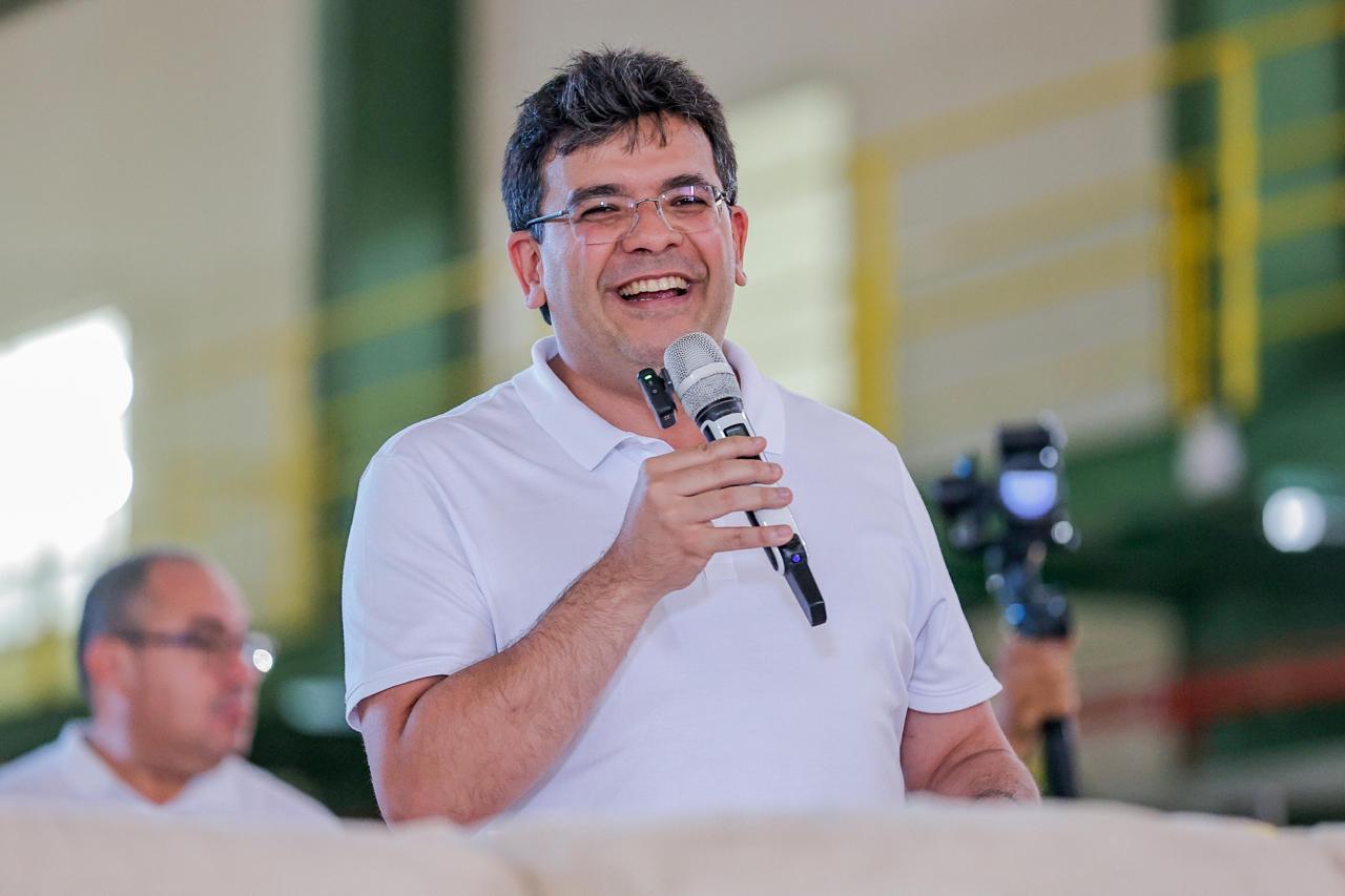 Rafael Fonteles comemora aniversário de 41 anos nesta quarta (6) com missa e  doações
