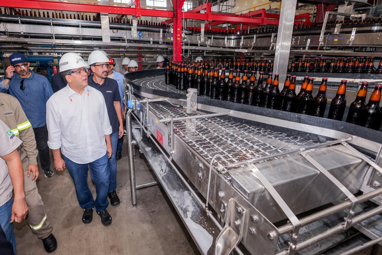 Rafael visita Ambev após investimentos de R$ 30 milhões para dobrar produção