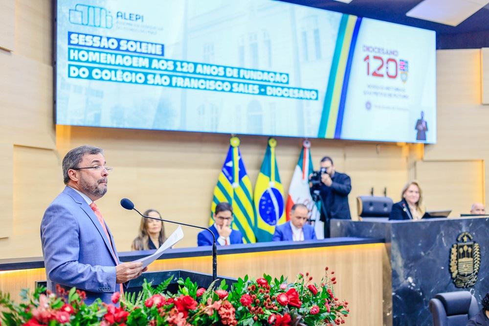 Alepi realiza sessão em homenagem aos 120 anos do Colégio Diocesano
