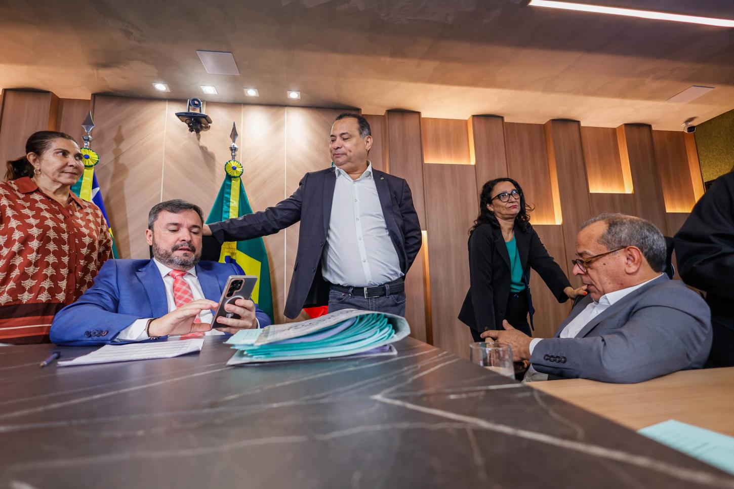 CCJ da Alepi aprova extinção e criação de cargos de confiança no TCE-PI