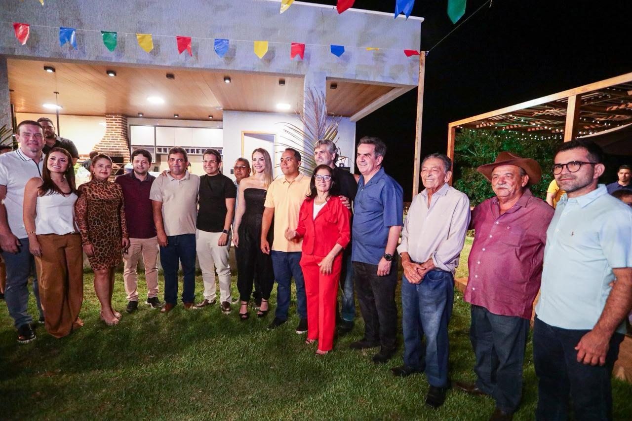 Ciro Nogueira tem o apoio do prefeito Pablo Santos e do ex-prefeito Gil Paraibano