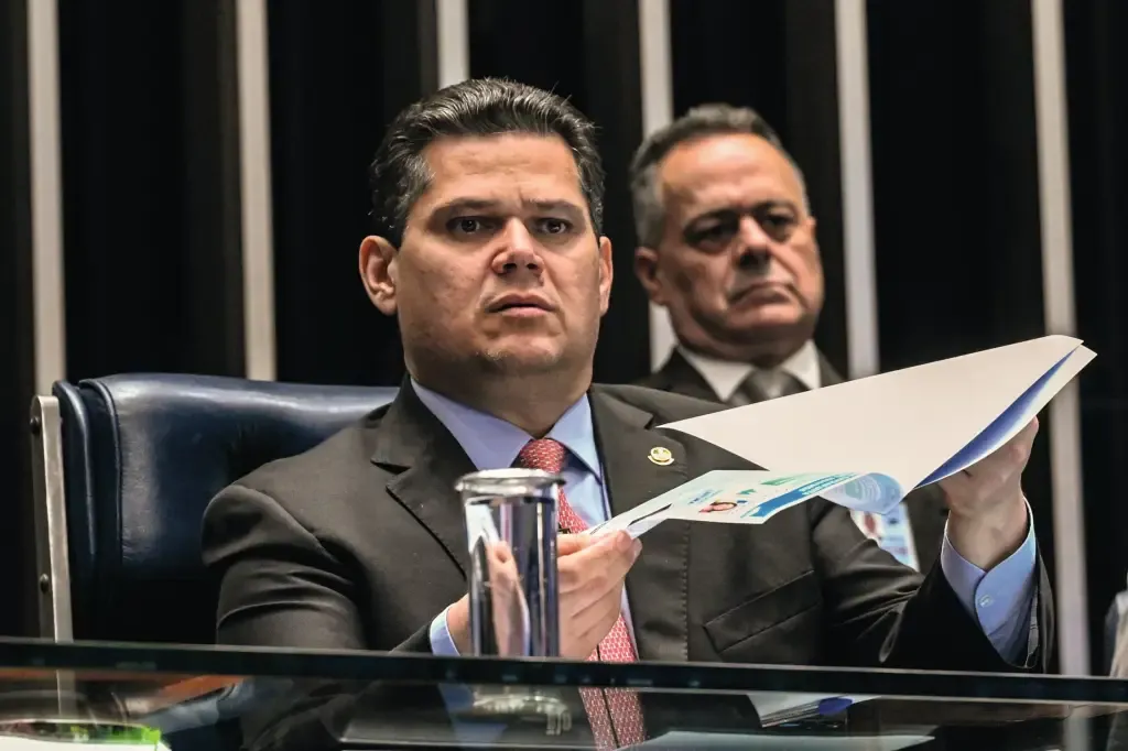Daniel Vorcaro afirma ter pago US$ 30 milhões ao presidente do Senado, Davi Alcolumbre