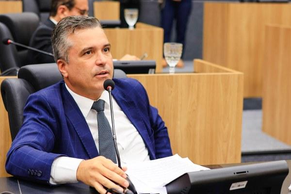 Dr. Vinícius convoca deputados para reunião conjunta das comissões técnicas