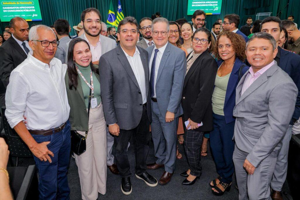 Fundação PiauíPrev nomea dez novos analistas nesta quarta-feira (24)