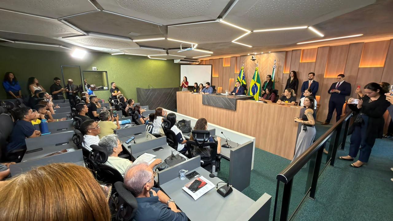 Gessivaldo Isaías debate inclusão e acessibilidade para pessoas surdas