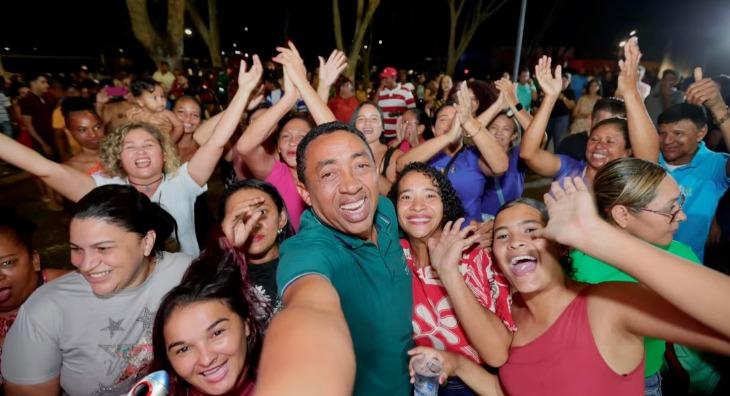 Joel Rodrigues recebido por multidão em encontro na zona Sul de Teresina