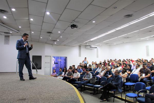 MPT-PI defende fortalecimento dos concursos públicos em seminário do TCE