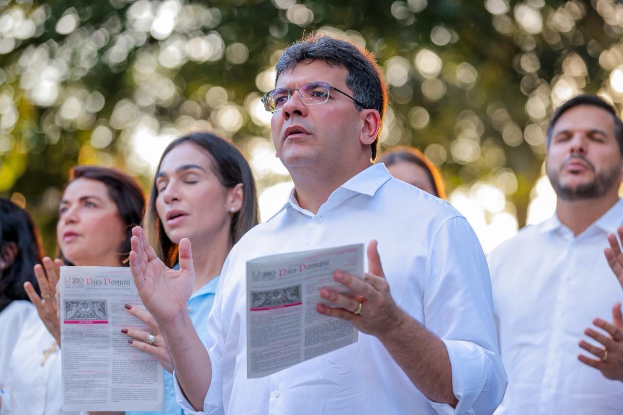 Rafael destaca fé e valores cristãos em missa de Corpus Christi e Marcha Para Jesus em Teresina