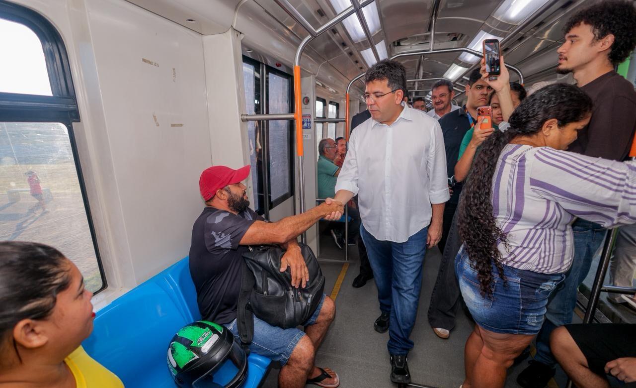 Rafael Fonteles entrega mais uma estação do Metrô de Teresina