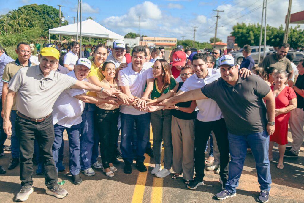 Rafael inaugura recuperação da PI-307 e autoriza pavimentação em Murici dos Portelas