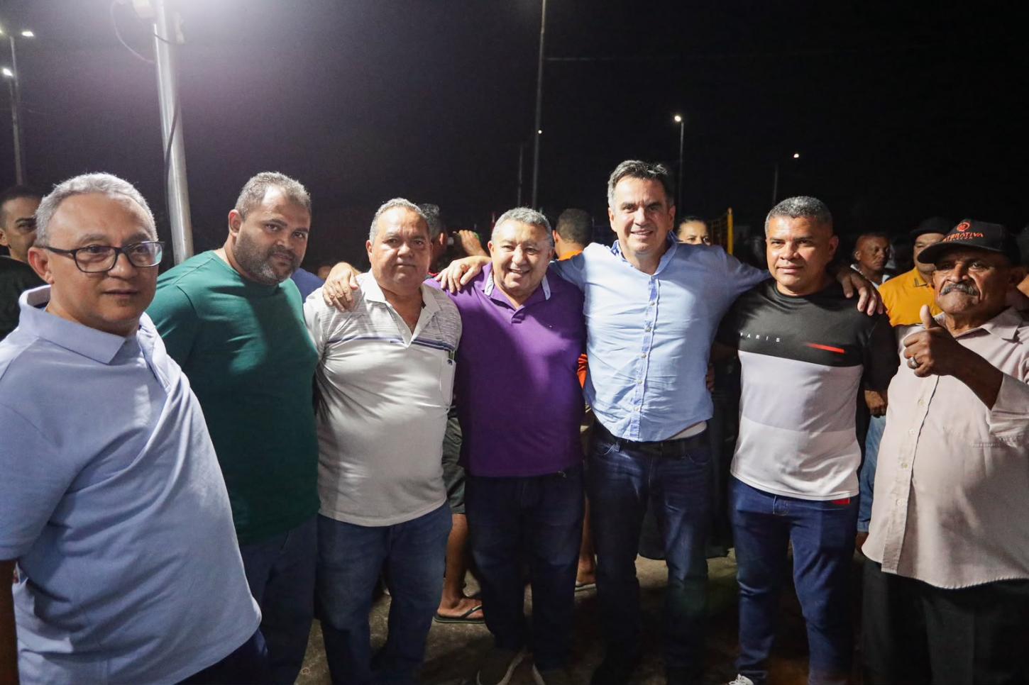 Ciro recebe apoio de grupos políticos de Cajazeiras do Piauí