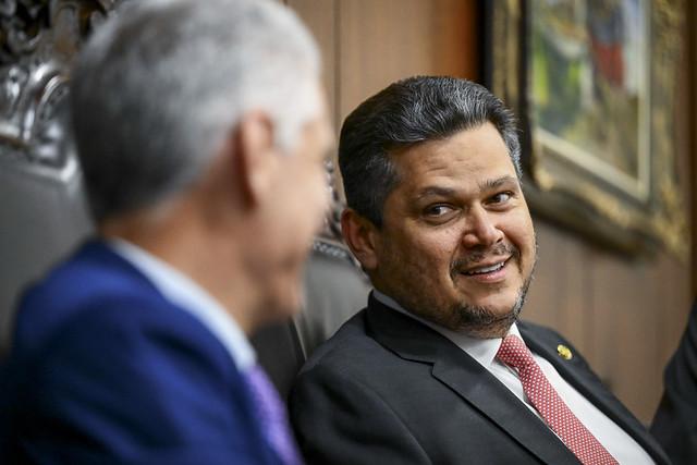 Congresso vai entrar de recesso sem votar PEC 6x1 e PL da Misoginia