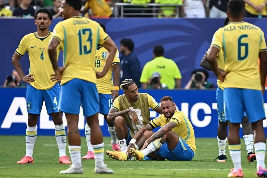 Deputado quer barrar jogadores de clubes estrangeiros na Seleção Brasileira
