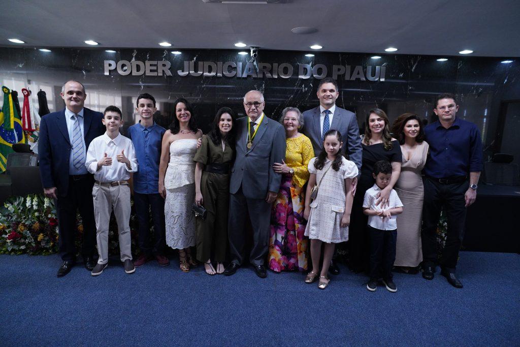 Joaquim Santana recebe Medalha Juiz Arimar de Melo Castelo Branco