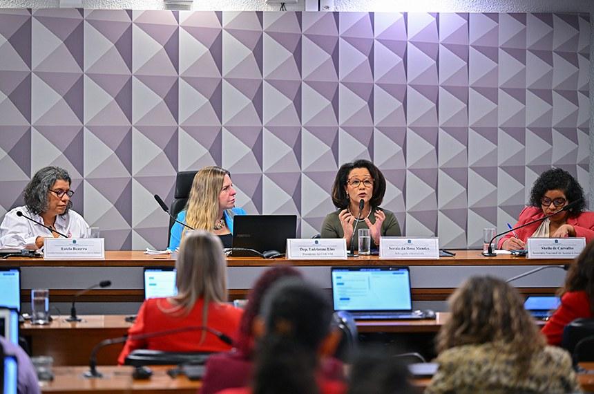 Mulheres pedem aprovação imediata do projeto que torna a misoginia crime